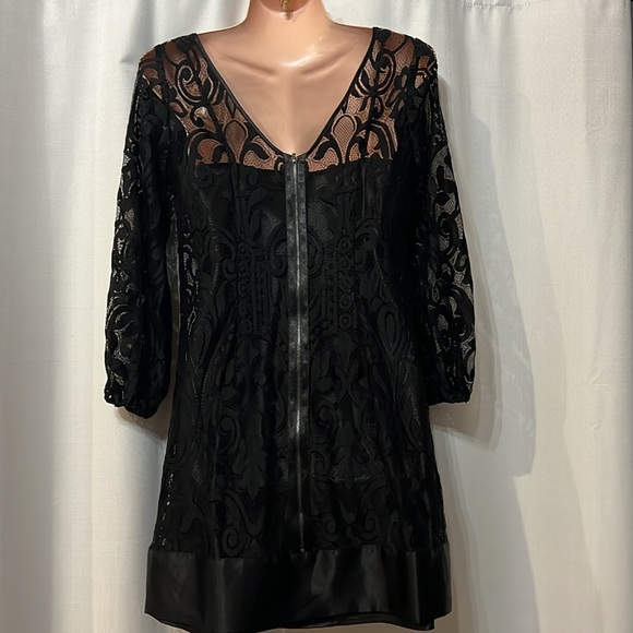 Gorgeous black lace over silk dress 2 in 1 combo Size: S/M - Picture 6 of 12